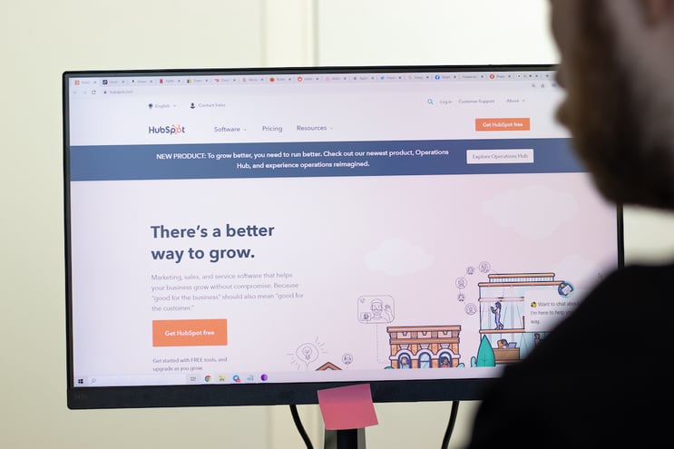 hubspot-ui-design_monitor
